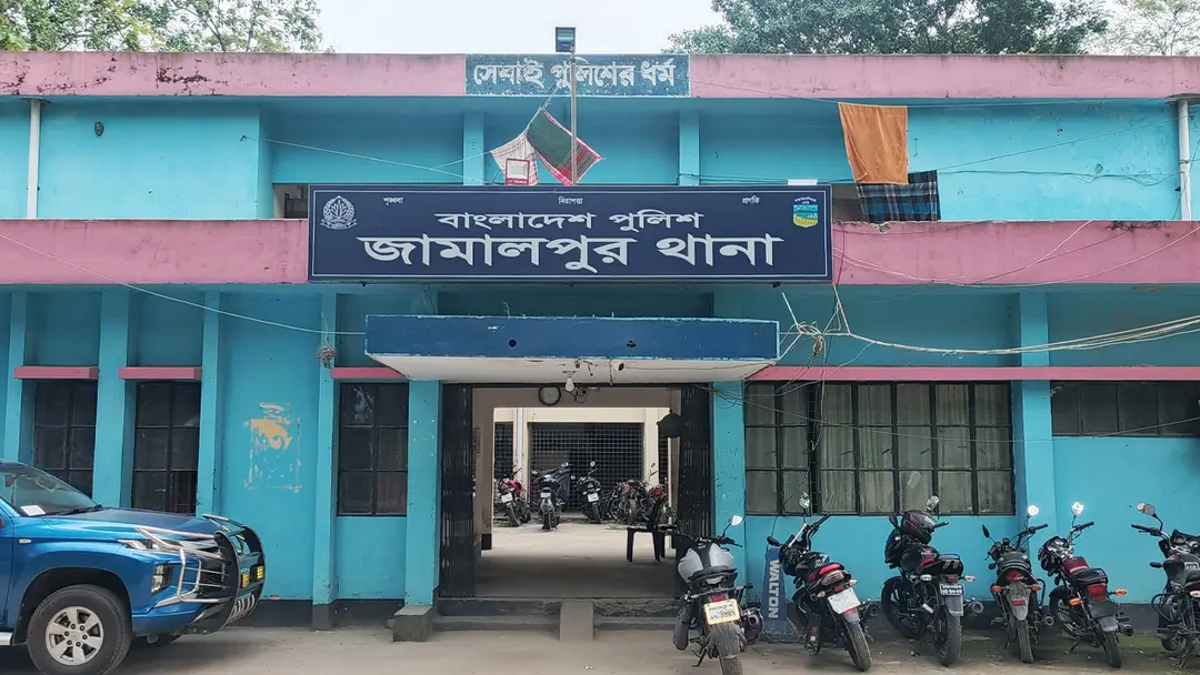 জামালপুরে চকলেটের লোভ দেখিয়ে বুদ্ধিপ্রতিবন্ধী শিশুকে ধর্ষণ, অভিযুক্ত আটক